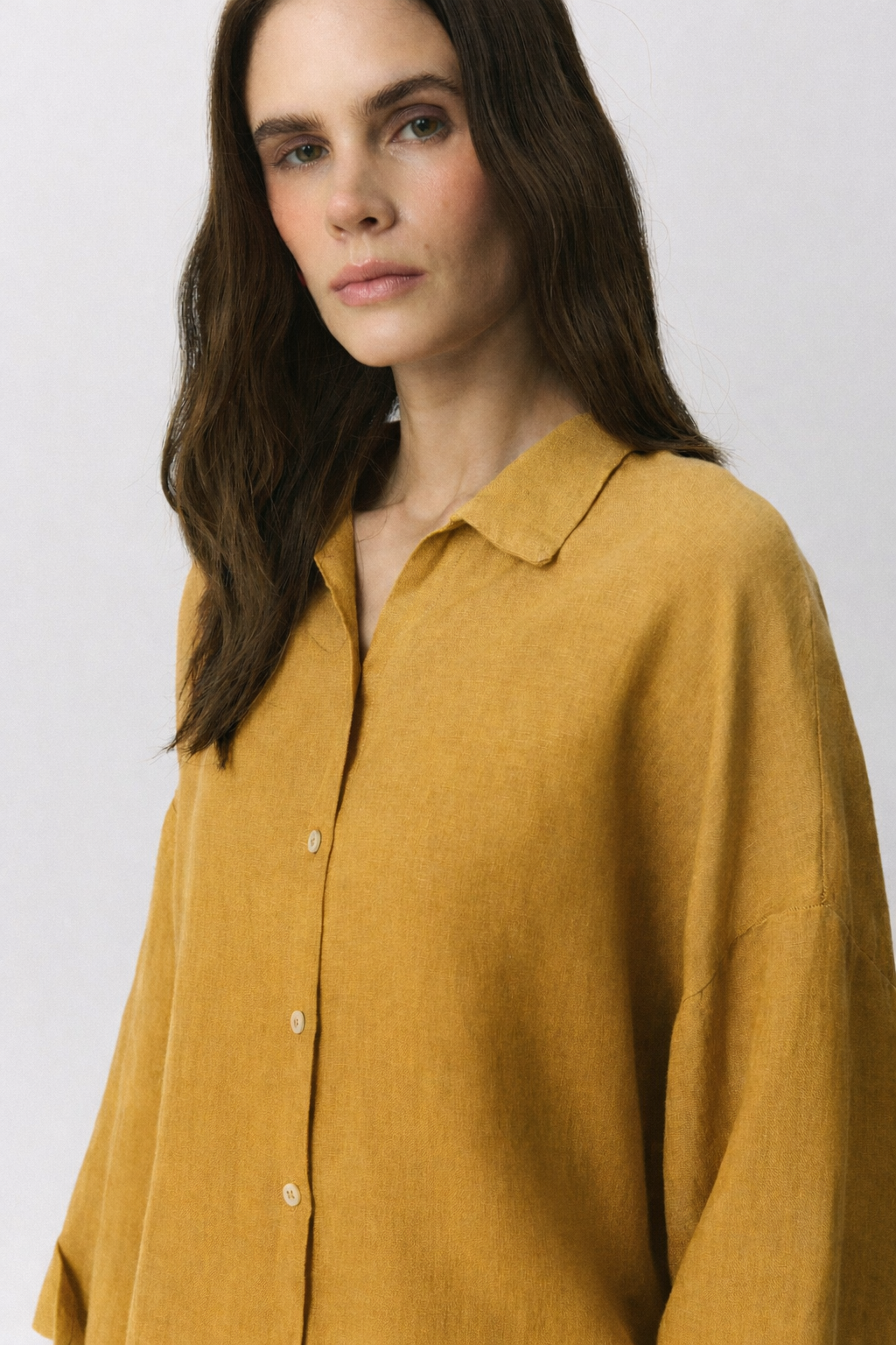 Emmy Keten Gömlek
