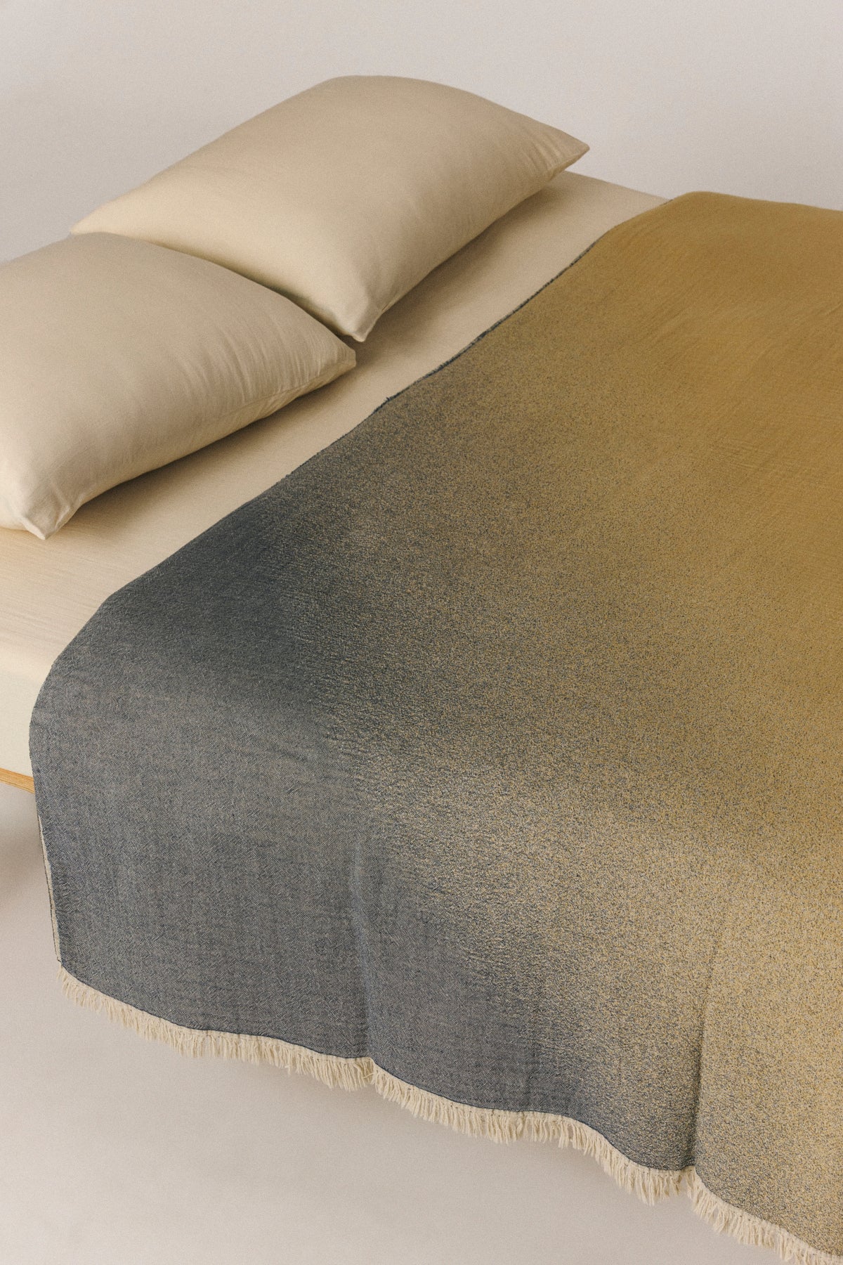 Aurora Degrade Jakarlı Throw