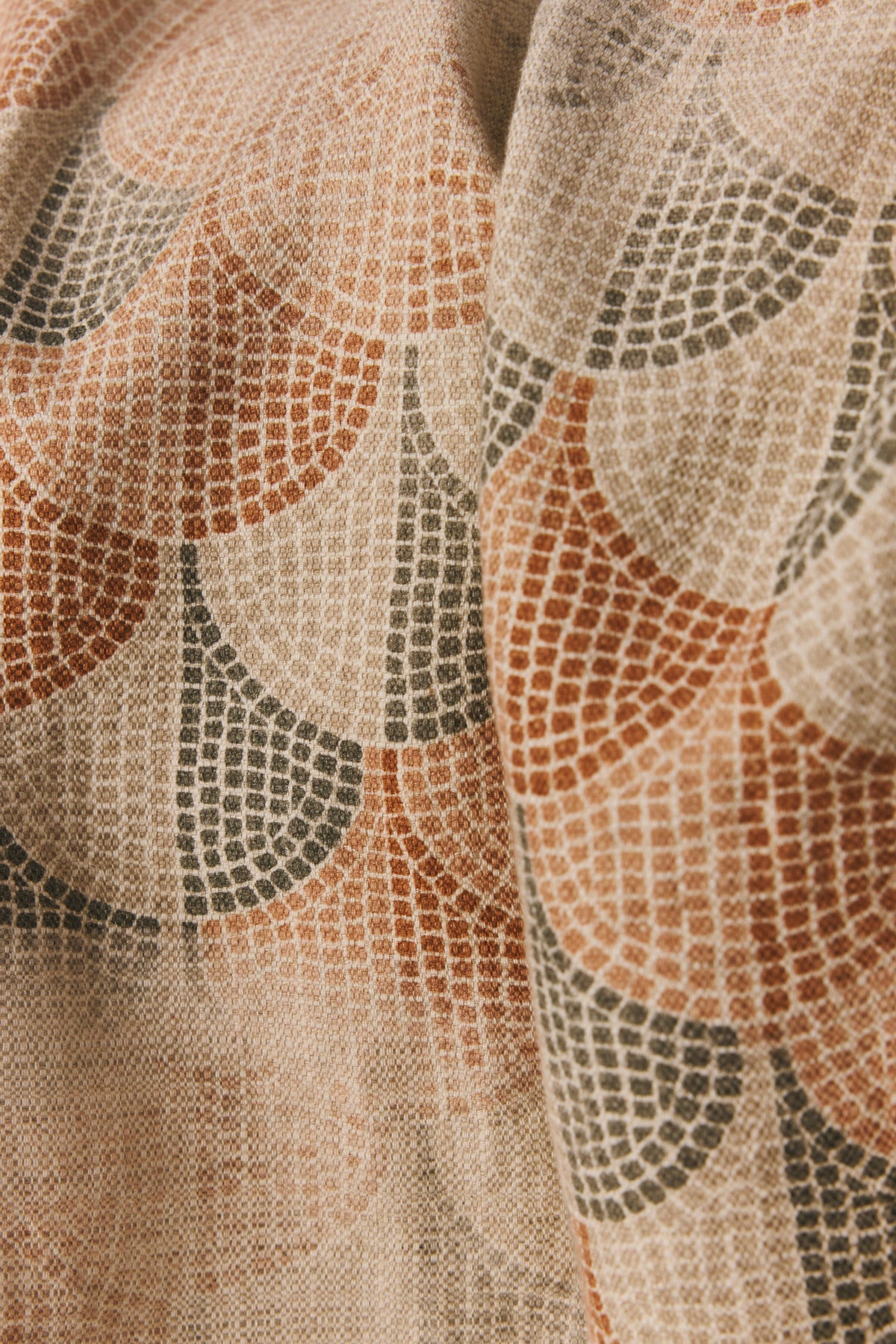 Tripolia Throw